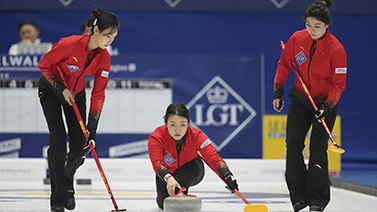 守在面对M 守在面对M